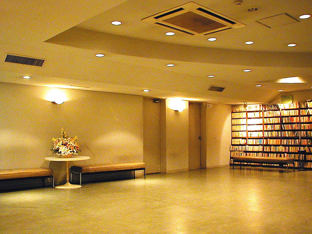 Kobe Student Youth Center Екстериор снимка